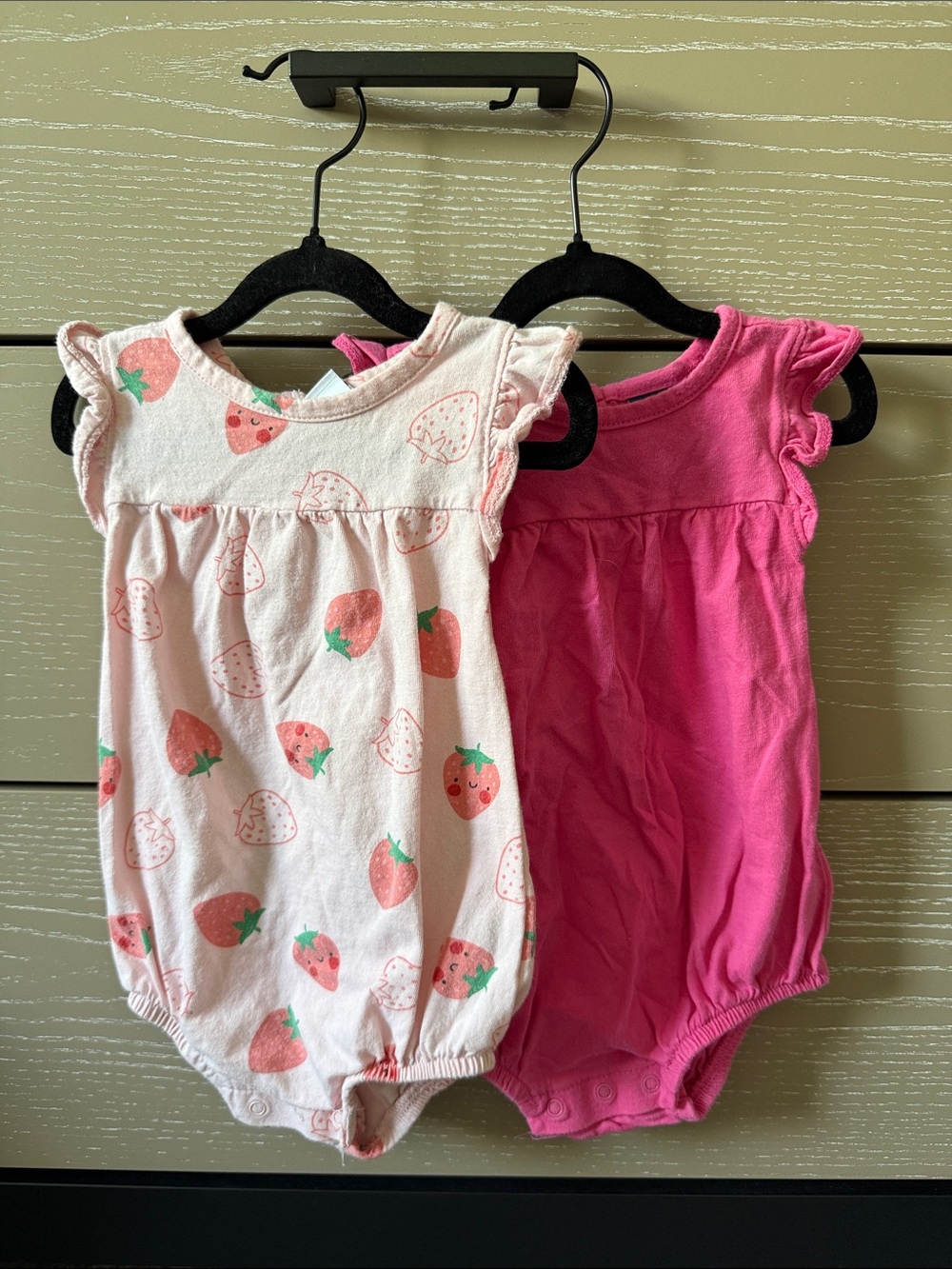 Old Navy Baby Girls Pink Strawberry One-Piece Rompers (2-Pack)